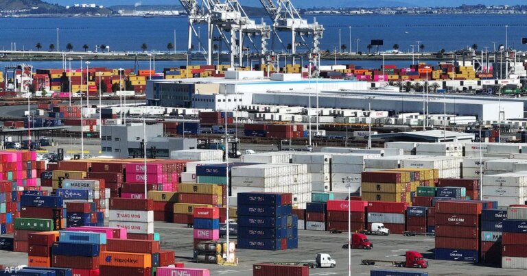 لماذا تسجل التجارة العالمية مستوى قياسي رغم تباطؤ النمو؟