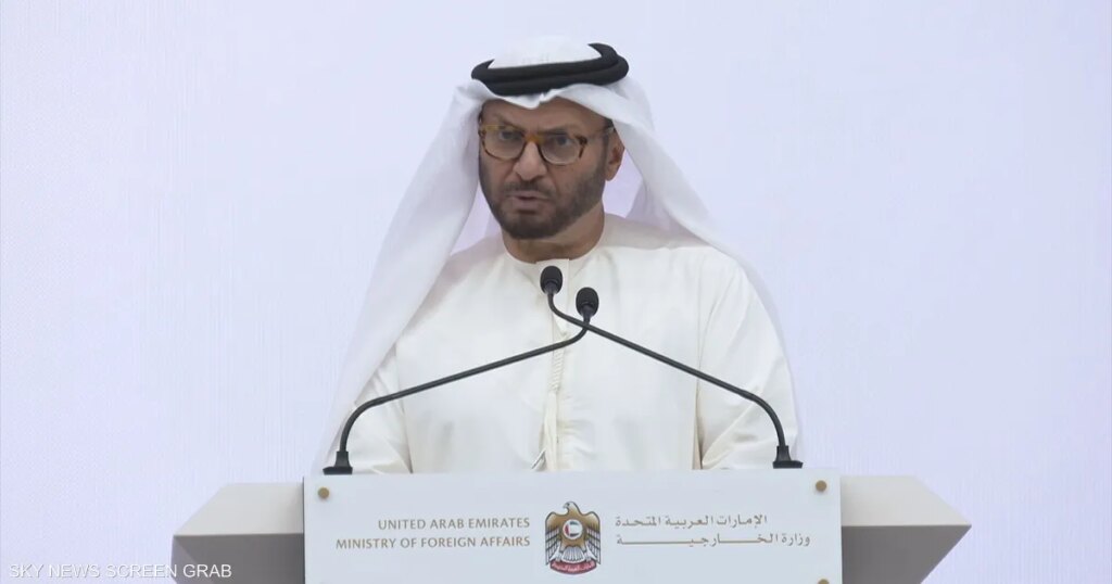 قرقاش: تصريحات البرهان تعكس التنصل من إنهاء الحرب في السودان