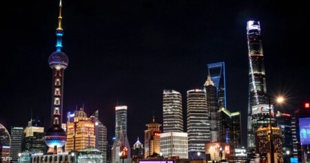 كيف تحولت الصين إلى "مختبر العالم"؟