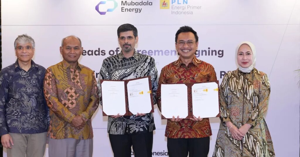 مبادلة للطاقة توقع اتفاقية مبدئية لتوريد الغاز لإندونيسيا
