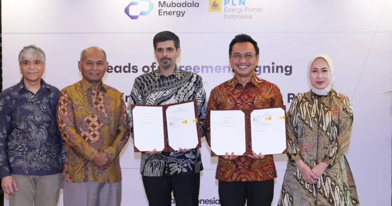 مبادلة للطاقة توقع اتفاقية مبدئية لتوريد الغاز لإندونيسيا