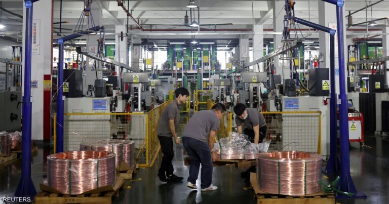 النحاس يقفز لذروة قياسية بفعل مخاوف الرسوم الأميركية