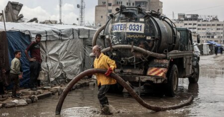 300 ألف أسرة متضررة.. منخفض جوي يفاقم الكارثة الإنسانية بغزة