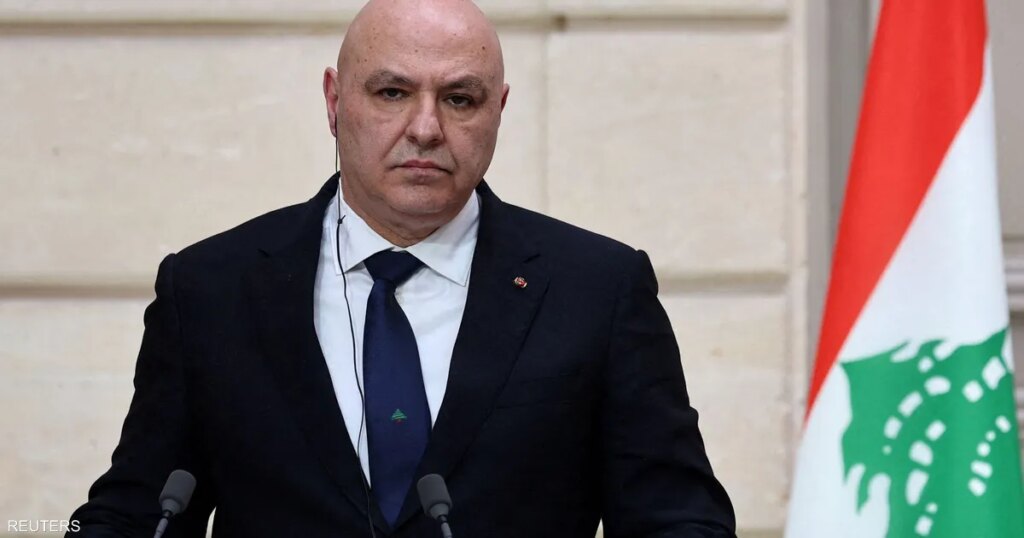 عون: تطور العلاقات مع سوريا "بطيء".. وجاهزون لترسيم الحدود