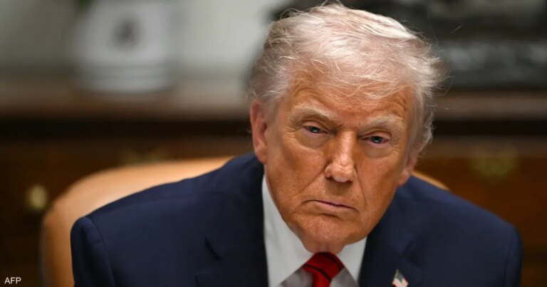 "الشرع غاضب والرد سيكون حازما".. ترامب يعلّق على هجوم تدمر