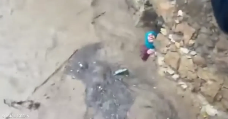 فيديو.. لحظة إنقاذ بطولي لسيدة جرفتها "سيول آسفي" بالمغرب