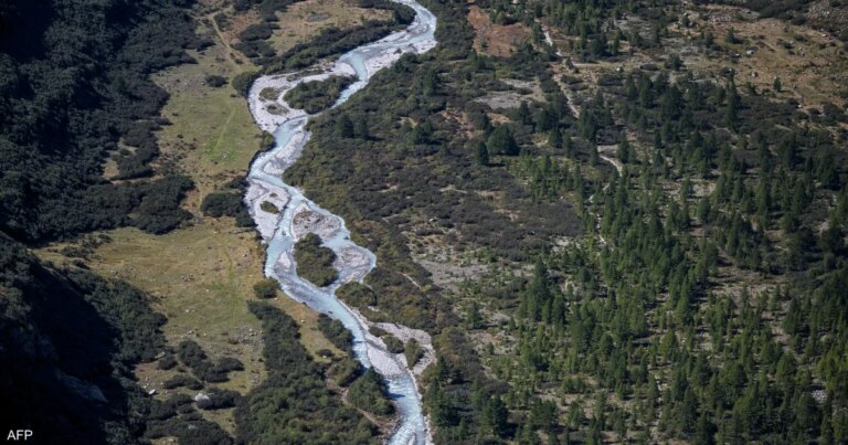 دراسة: كوكب الأرض يفقد أنهاره الجليدية بوتيرة "مرعبة"