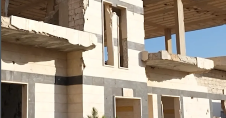 شهادة عائلية ببطل سيدني.. وصورة لمنزله المدمر في إدلب