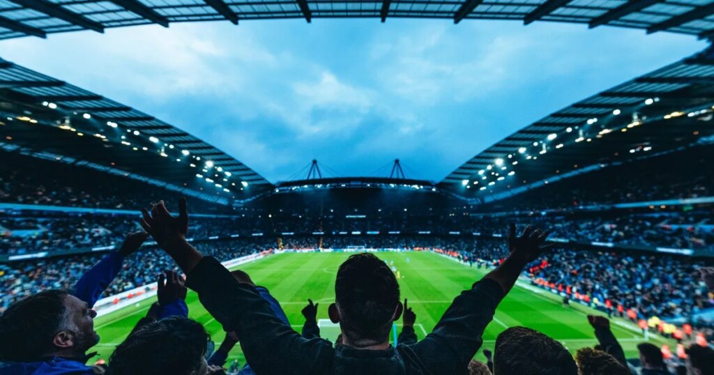 مانشستر سيتي يسجل بالموسم الماضي ثالث أعلى إيرادات في تاريخه