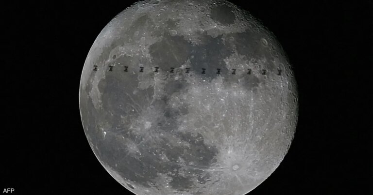 ترامب يؤكد هدف عودة الأميركيين إلى القمر في عام 2028