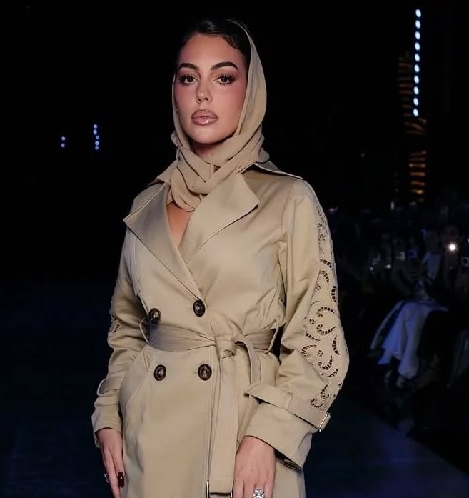 صيحات جمالية اعتمدتها النجمات العالميات مؤخراً.. تعلميها