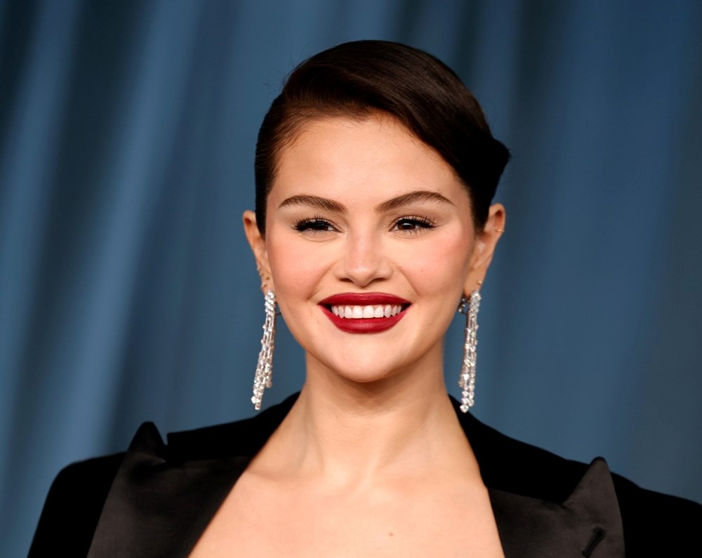 صيحات جمالية اعتمدتها النجمات العالميات مؤخراً.. تعلميها