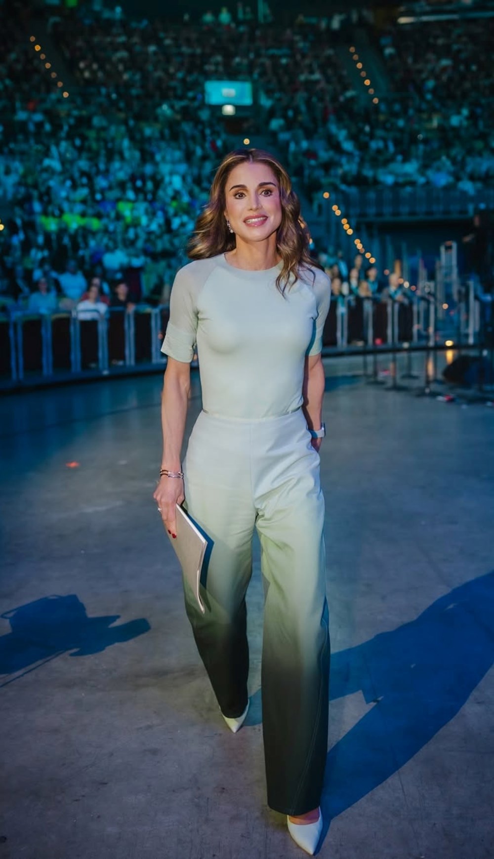 حصاد الأناقة الملكية 2025.. جولة في خزانة الملكة رانيا العبد الله