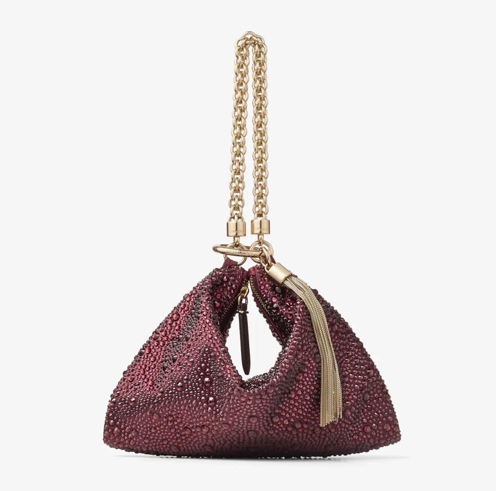 حقائب تزين مظهركِ.. في احتفالات ليلة رأس السنة 2026