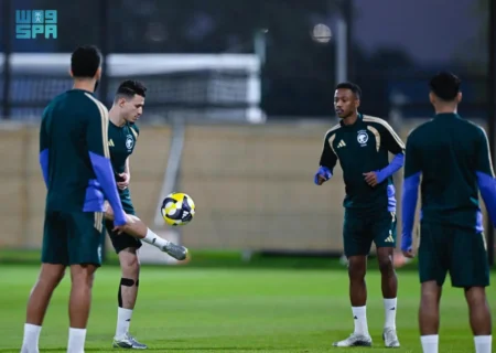 الأخضر يختتم تحضيراته للقاء فلسطين في الدور ربع النهائي لكأس العرب 2025