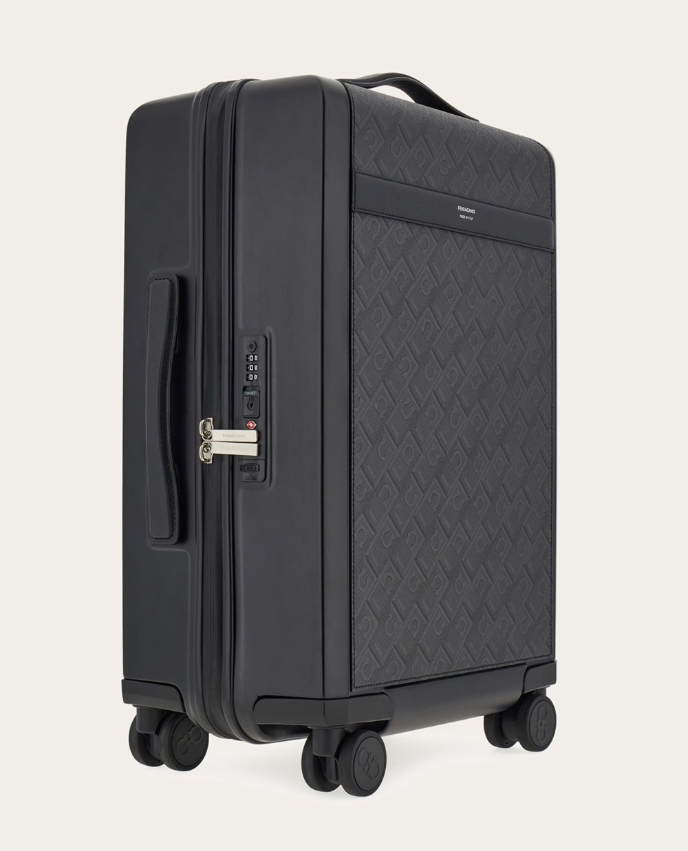 إليكِ أفضل حقائب السفر.. لموسم العطلات