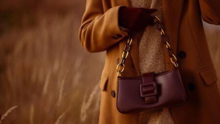 حقائب جذبت قلوب النجمات ومدونات الموضة.. في 2025