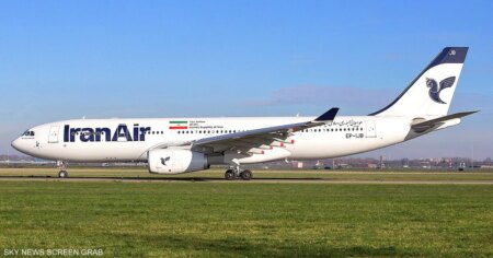 بعد ساعات من الإغلاق.. إيران تعيد فتح مجالها الجوي