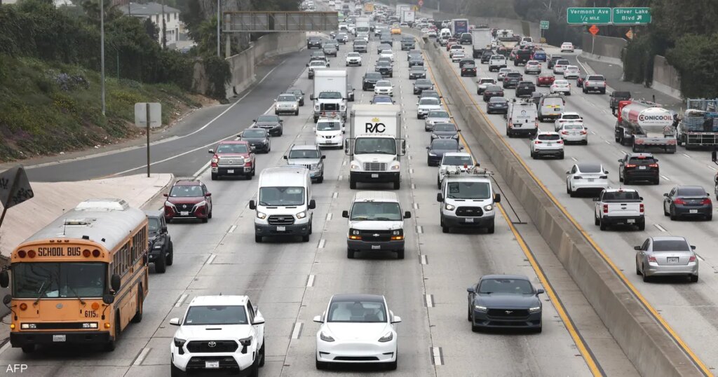 صور فضائية ترصد "ظاهرة" سببها السيارات الكهربائية