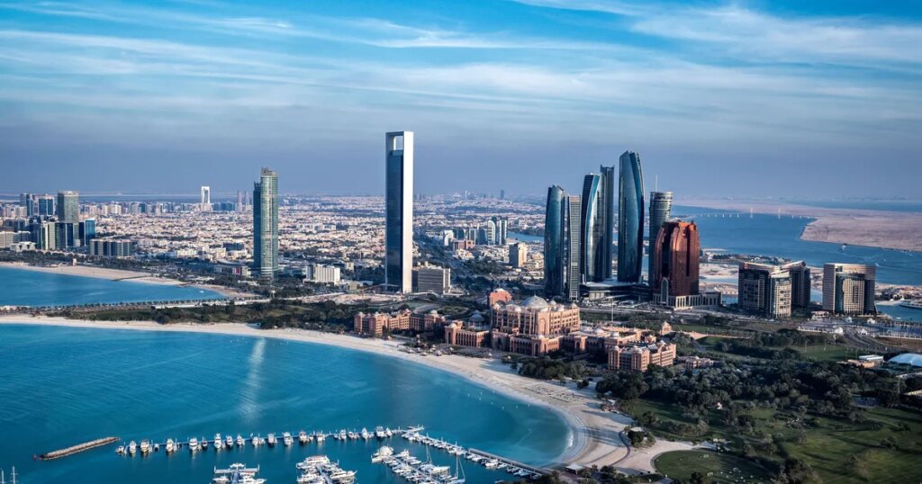 البنك الدولي: اقتصاد الإمارات سينمو 5% في 2026 و5.1% في 2027