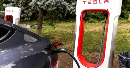 840 مليون دولار أرباح تسلا بالربع الأخير 2025.. هبوط بـ 61%