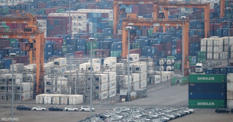 صادرات كوريا الجنوبية تسجل رقما قياسيا خلال العام الماضي