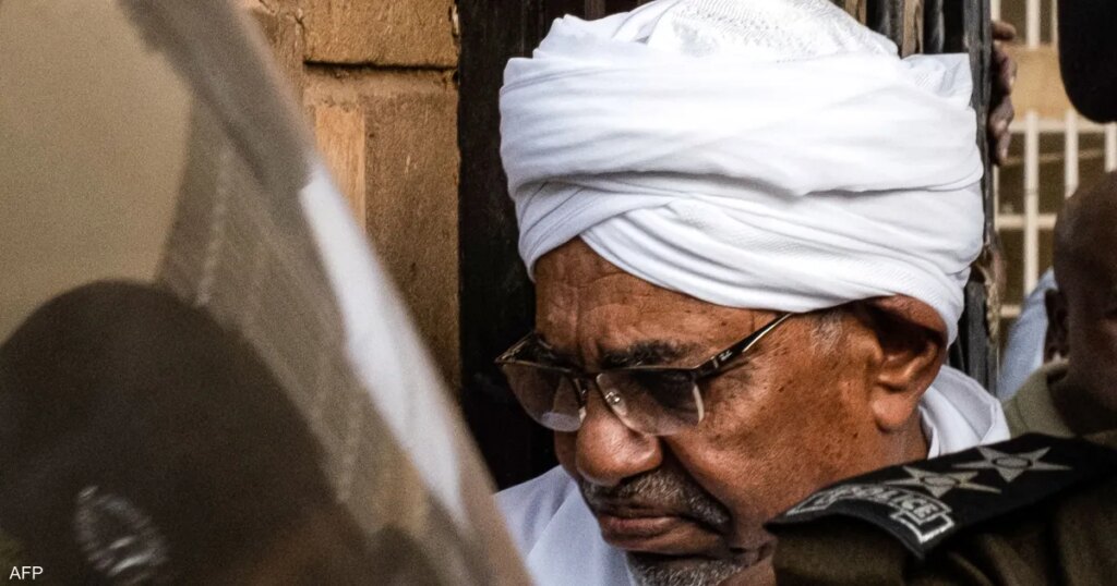 "هيومن رايتس" تطالب الجيش بتسليم البشير ومسؤولين سودانيين