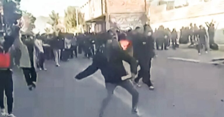 وكالة مهر: مقتل عنصر أمن "بالرصاص" في إيران