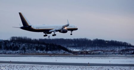 طائرة تقل الرئيس الفنزويلي "المعتقل" مادورو تصل إلى نيويورك