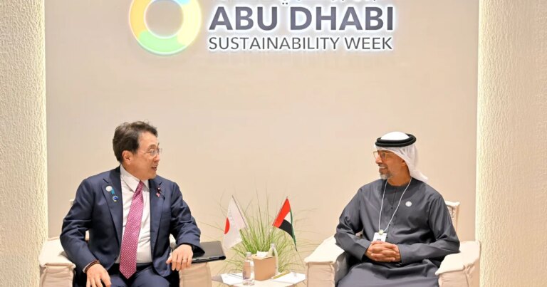 الإمارات واليابان تعززان شراكتهما في قمة طاقة المستقبل