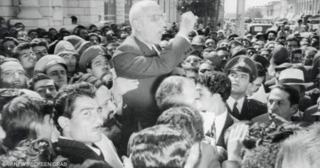 سيناريو 1953 يتكرر.. واشنطن تطلب "بنك أهداف" داخل إيران