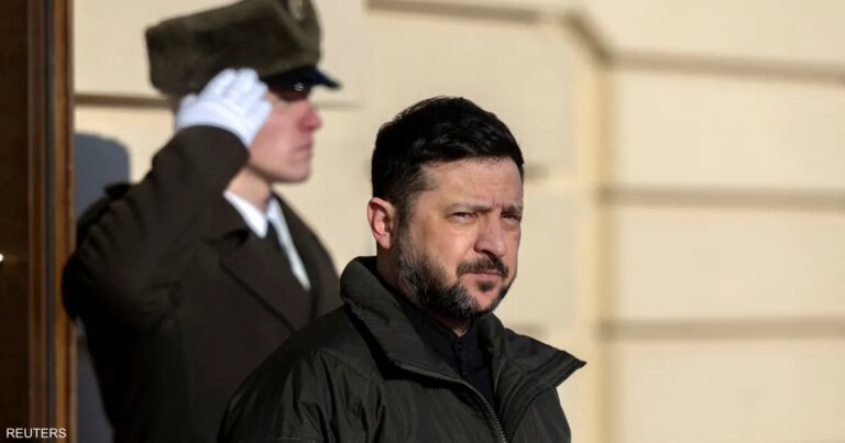 زيلينسكي يتحدث عن وثائق لإنهاء الحرب مع روسيا واتفاق ضمانات