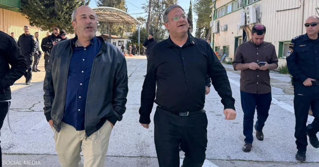 بإشراف بن غفير.. هدم منشآت داخل الأونروا في القدس