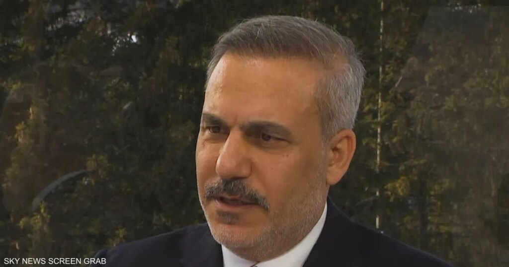 وزير خارجية تركيا لواشنطن: لا تجعلوا من إيران "فنزويلا أخرى"