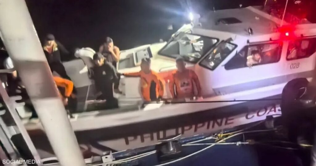 غرق سفينة تقل 342 راكبا في الفلبين ومصرع عدد منهم
