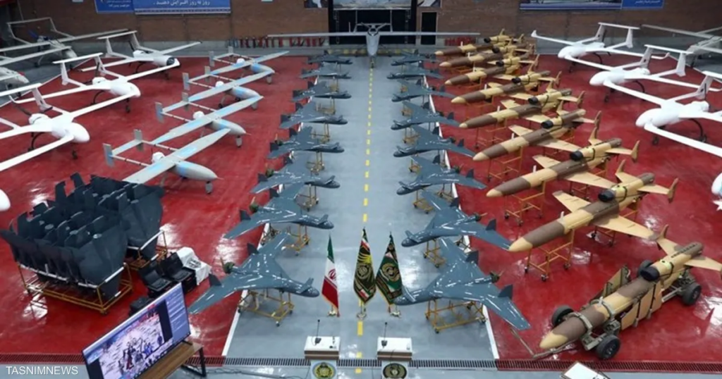 الجيش الإيراني يتسلم دفعة من ألف مسيرة.. ويهدد بـ"رد ساحق"