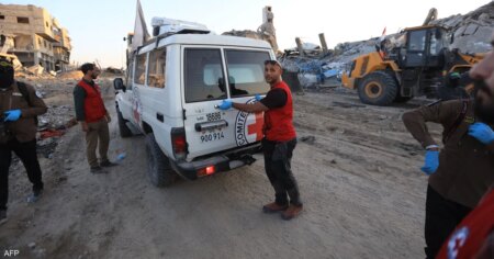 إسرائيل تعيد رفات 15 فلسطينيا إلى غزة