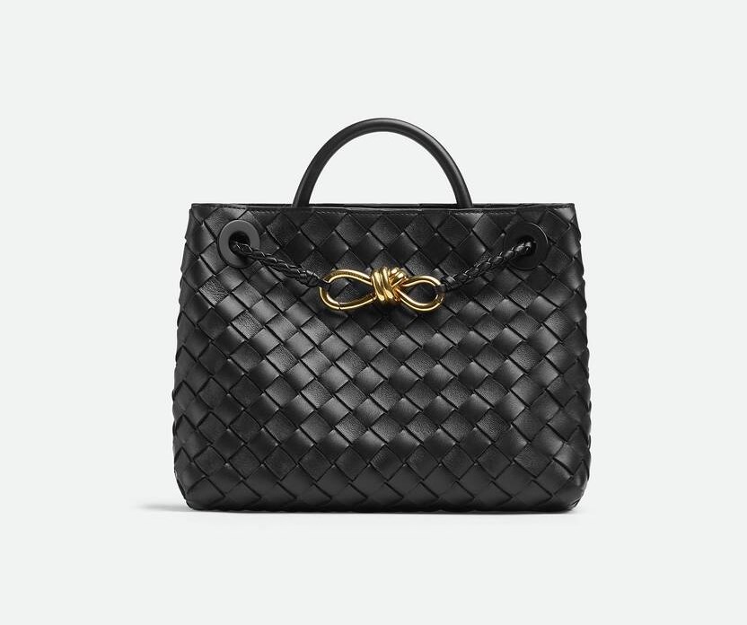 حقائب كلاتش عصرية تناسبكِ على مدار اليوم