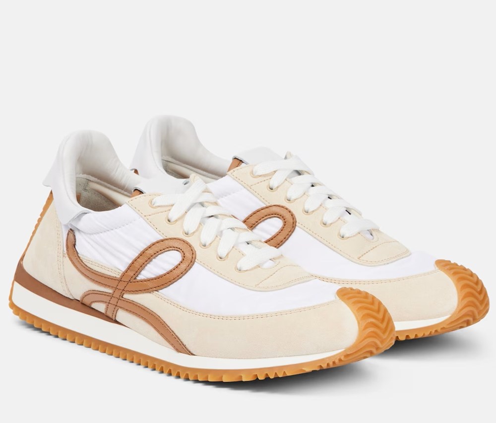 أفضل الأحذية الرياضية بتوقيع دور أزياء عالمية.. لهذا الموسم