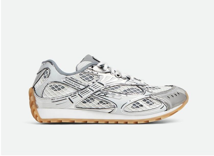 أفضل الأحذية الرياضية بتوقيع دور أزياء عالمية.. لهذا الموسم