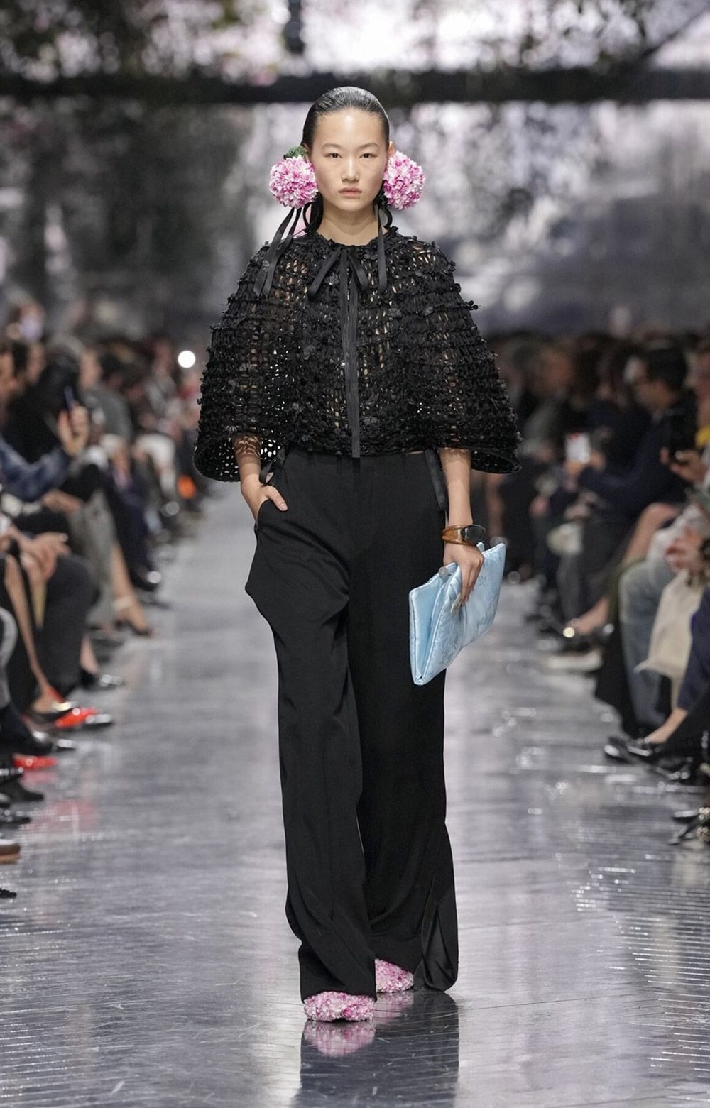 أول عرض لجوناثان أندرسون مع «ديور».. في باريس