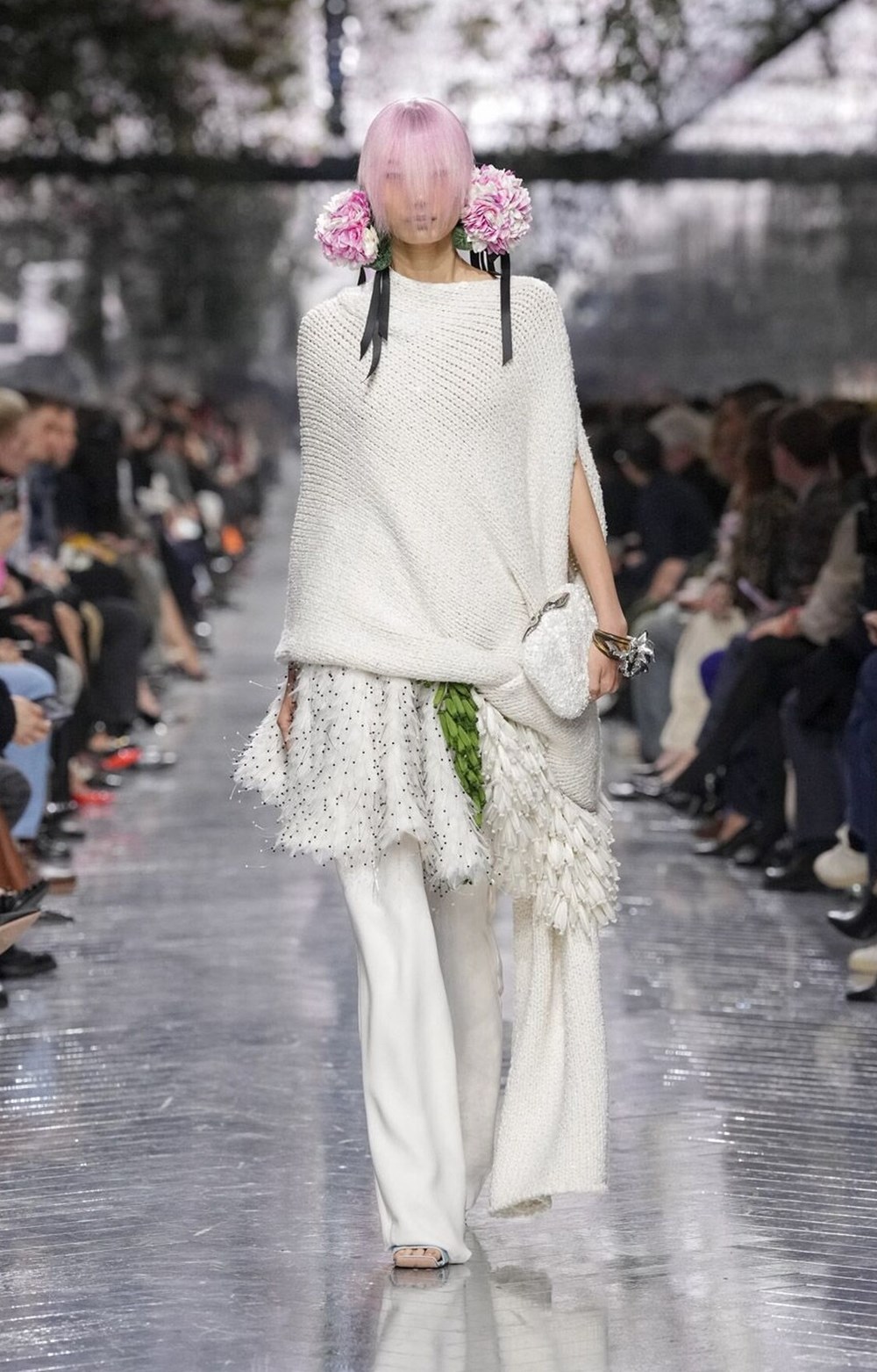 أول عرض لجوناثان أندرسون مع «ديور».. في باريس