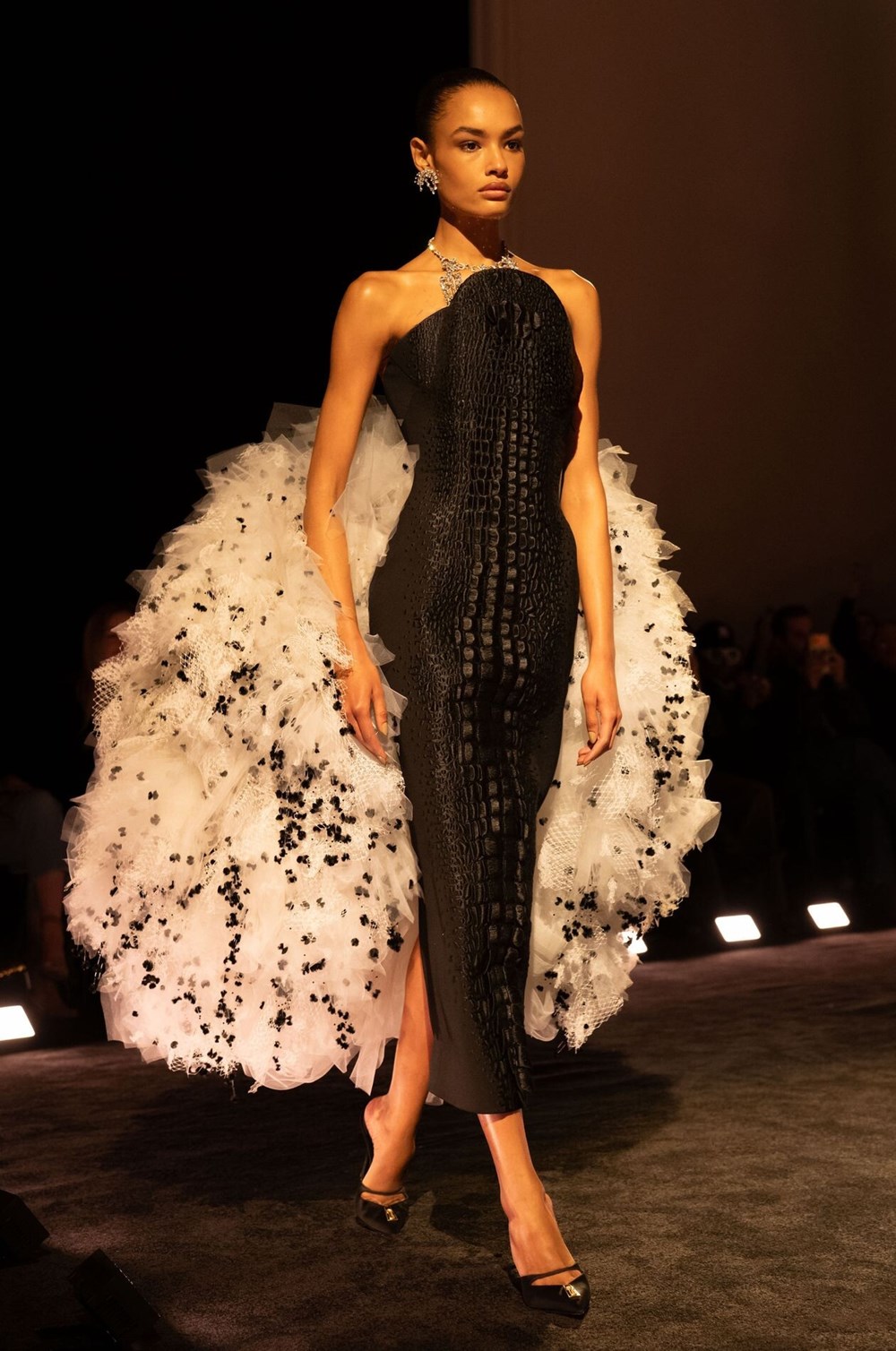 مجموعة «سكياباريلي» لربيع وصيف 2026.. رحلة غنية بالفن من روما إلى باريس