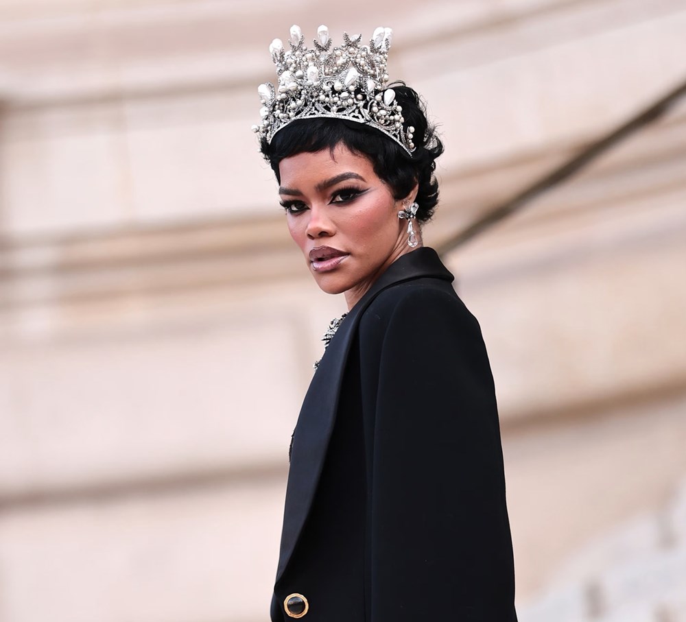 أجمل إطلالات النجمات.. في عرض سكياباريلي 2026