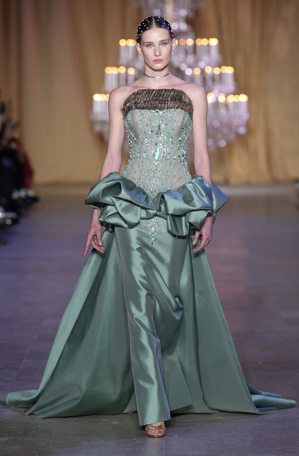 زهير مراد يُعبّر عن النور والظلام.. في مجموعة صيف 2026 بباريس