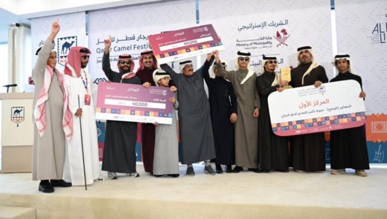 السعودي السلطة يحقق شوط كأس التحدي الدولي للإبل بقطر