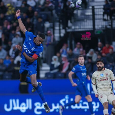 الهلال يواصل انتصاراته ويهزم الفيحاء برباعية في دوري روشن