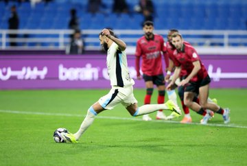 الاتحاد يكتسح الخلود برباعية ويواصل زحفه نحو المراكز المتقدمة