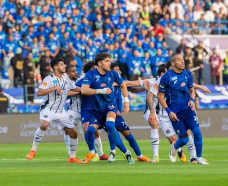 الفتح يعبر الشباب بثنائية ويؤكد عودته القوية في دوري روشن