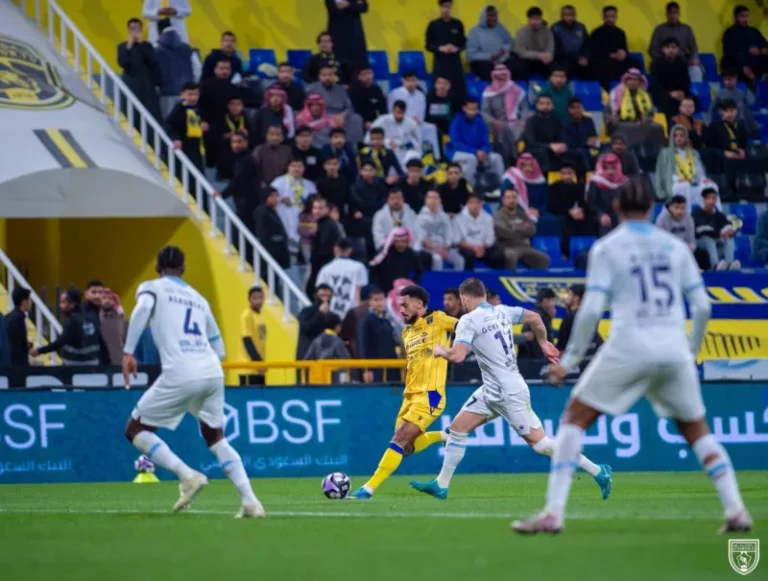 هدف القحطاني يقود التعاون لانتصار ثمين أمام الأخدود